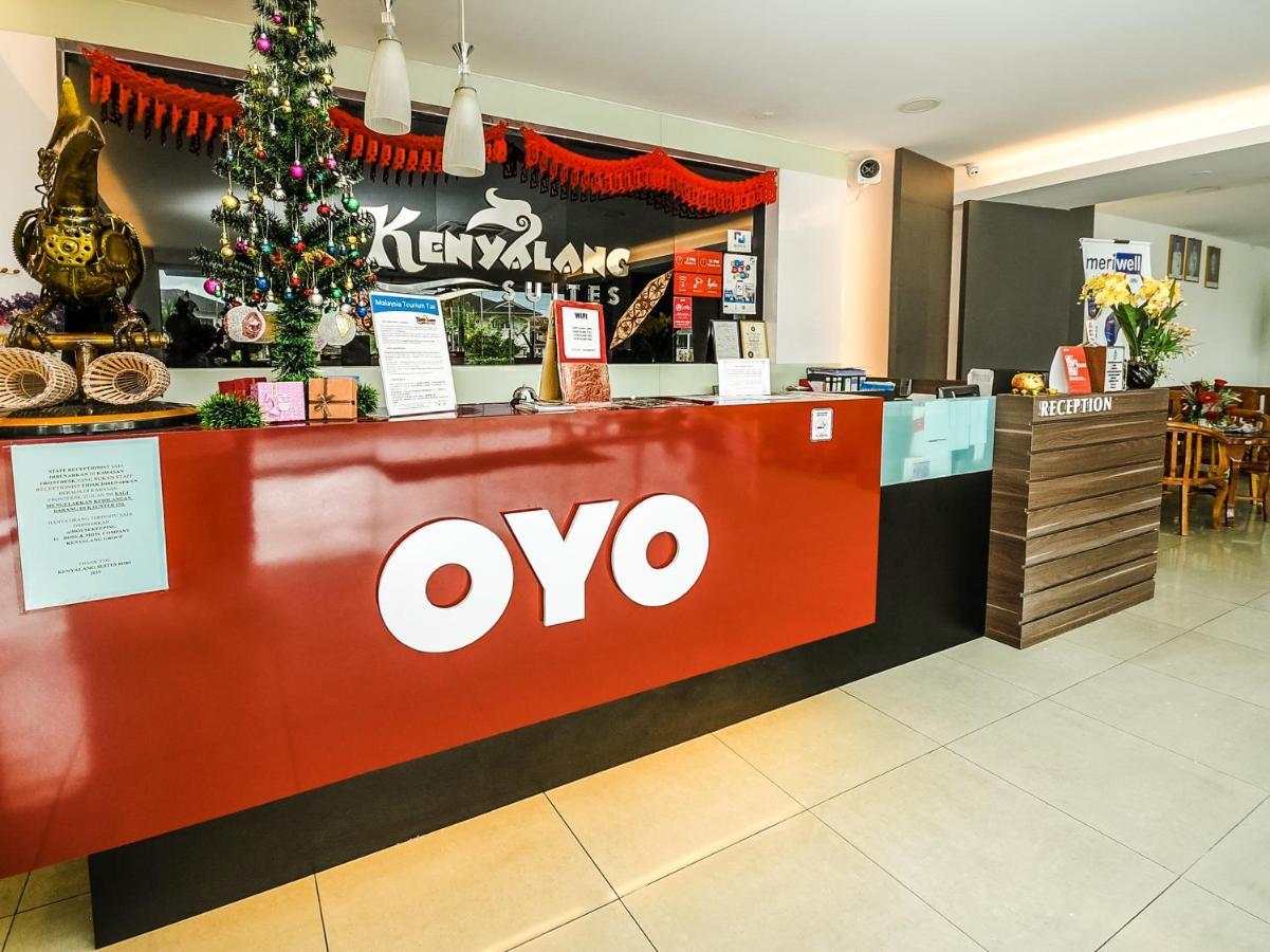 Oyo 1148 Kenyalang Suite Miri Exterior foto